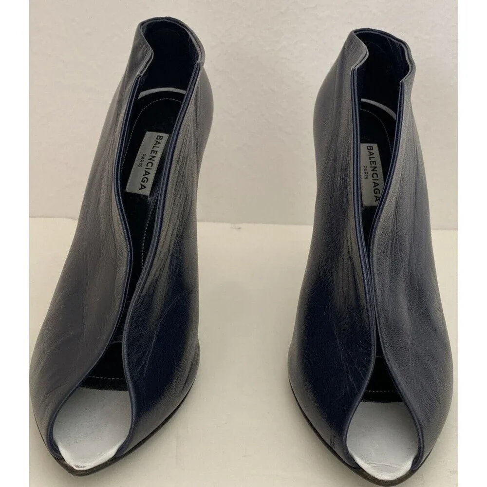 BALENCIAGA PARIS Womens Deep-V Cut Peep Toe High Heel black Bootie Pumps Eu 37